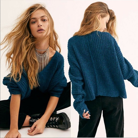Free People Sweaters - NWT Free People Moonbeam V-Neck Sweater